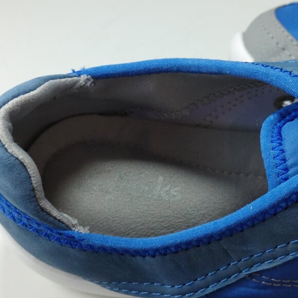 Clarks Blue & Gray Women's Sneaker Sz 7 Comfort Lightweight Slip On Athletics - Picture 7 of 8